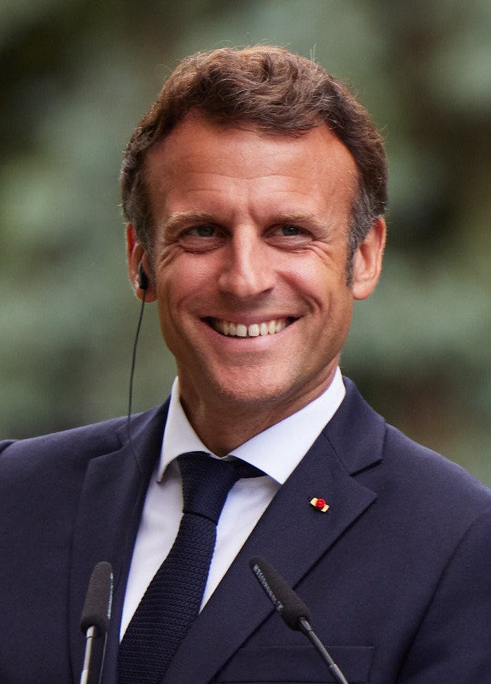 France suspended the use of grenades at student protests