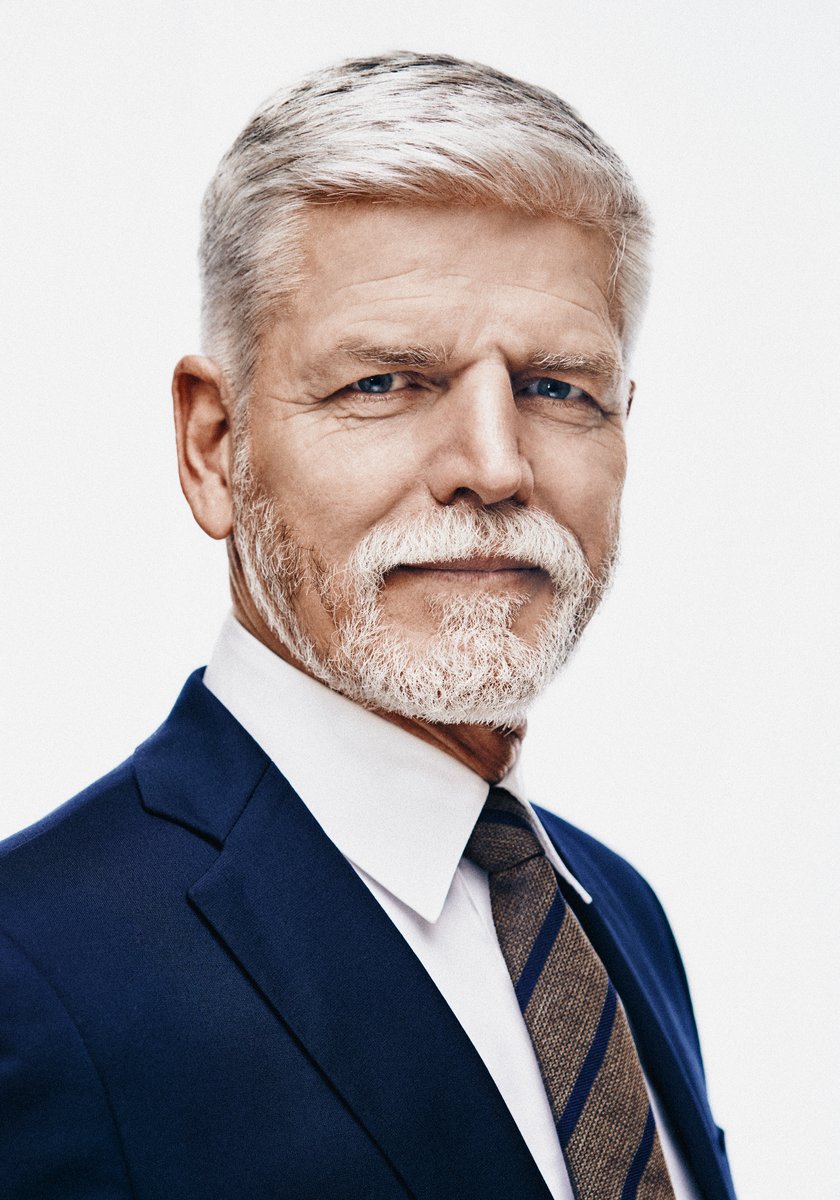 Petr Pavel left for Morocco and will miss the municipal elections