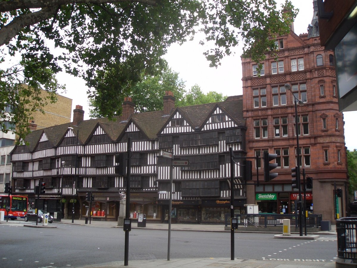 Labour defends Starmer's mandate in London's Holborn